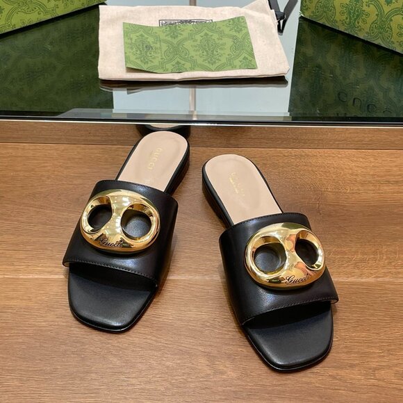 Gucci Sandals - Picture 1 of 7